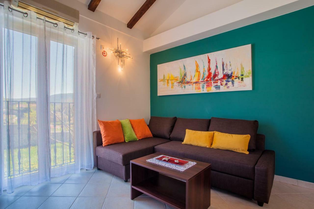 Apartman Madlen Cres Zewnętrze zdjęcie