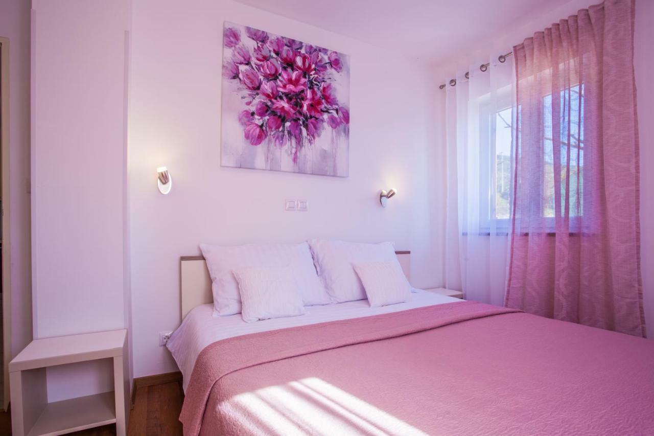 Apartman Madlen Cres Zewnętrze zdjęcie