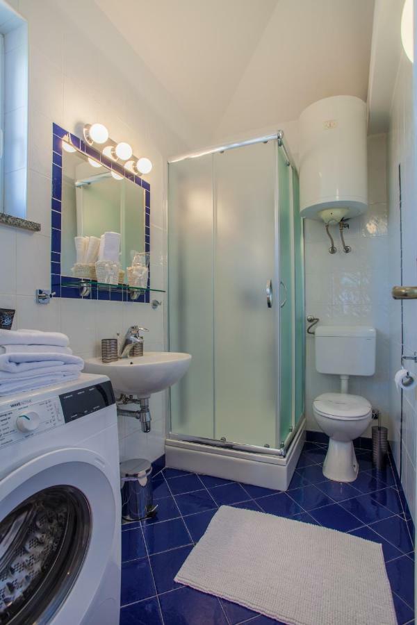 Apartman Madlen Cres Zewnętrze zdjęcie